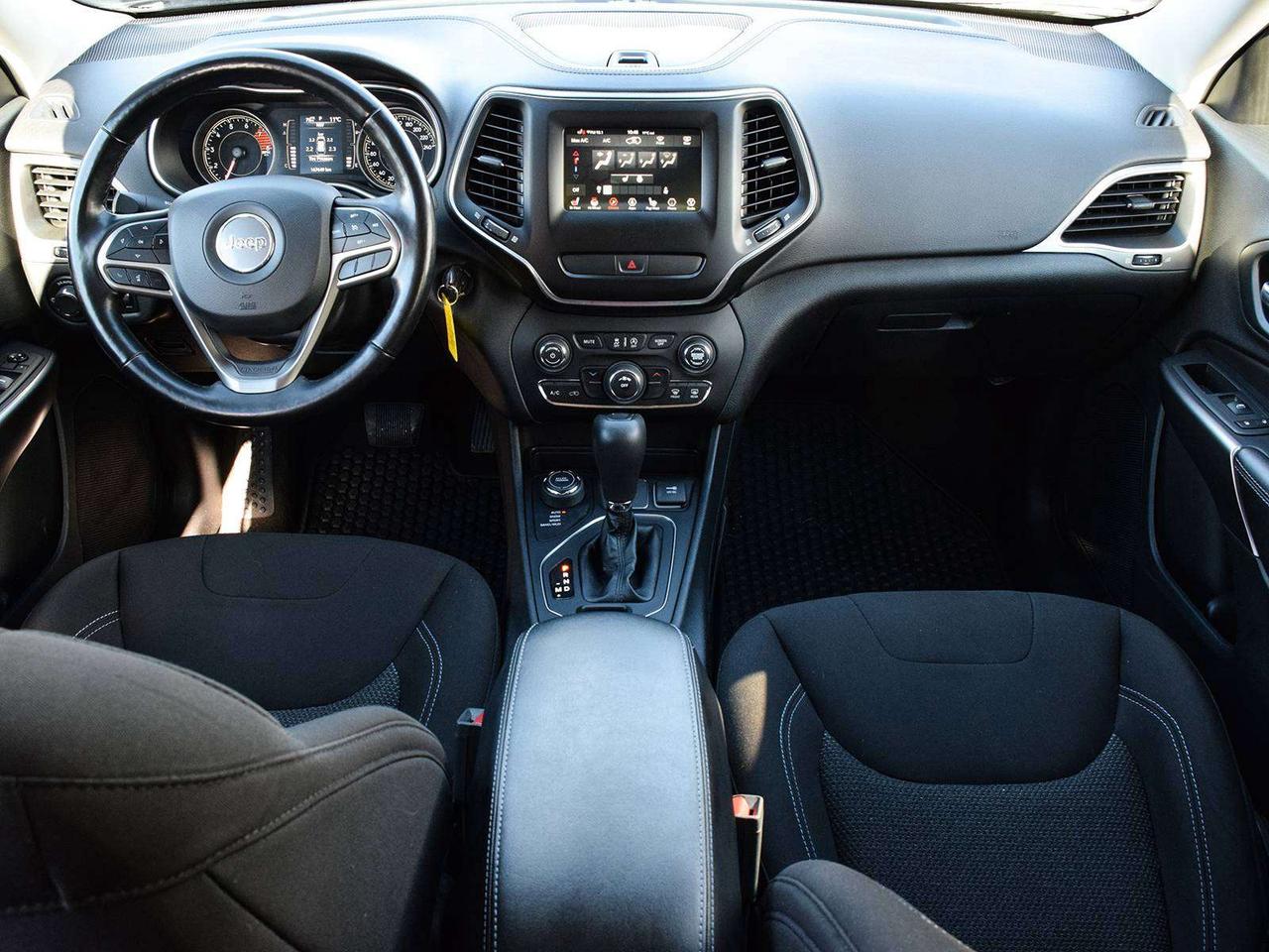 2021 Jeep Cherokee Sport 4x4 ~Heated Seats + Wheel ~Carplay ~Camera Photo