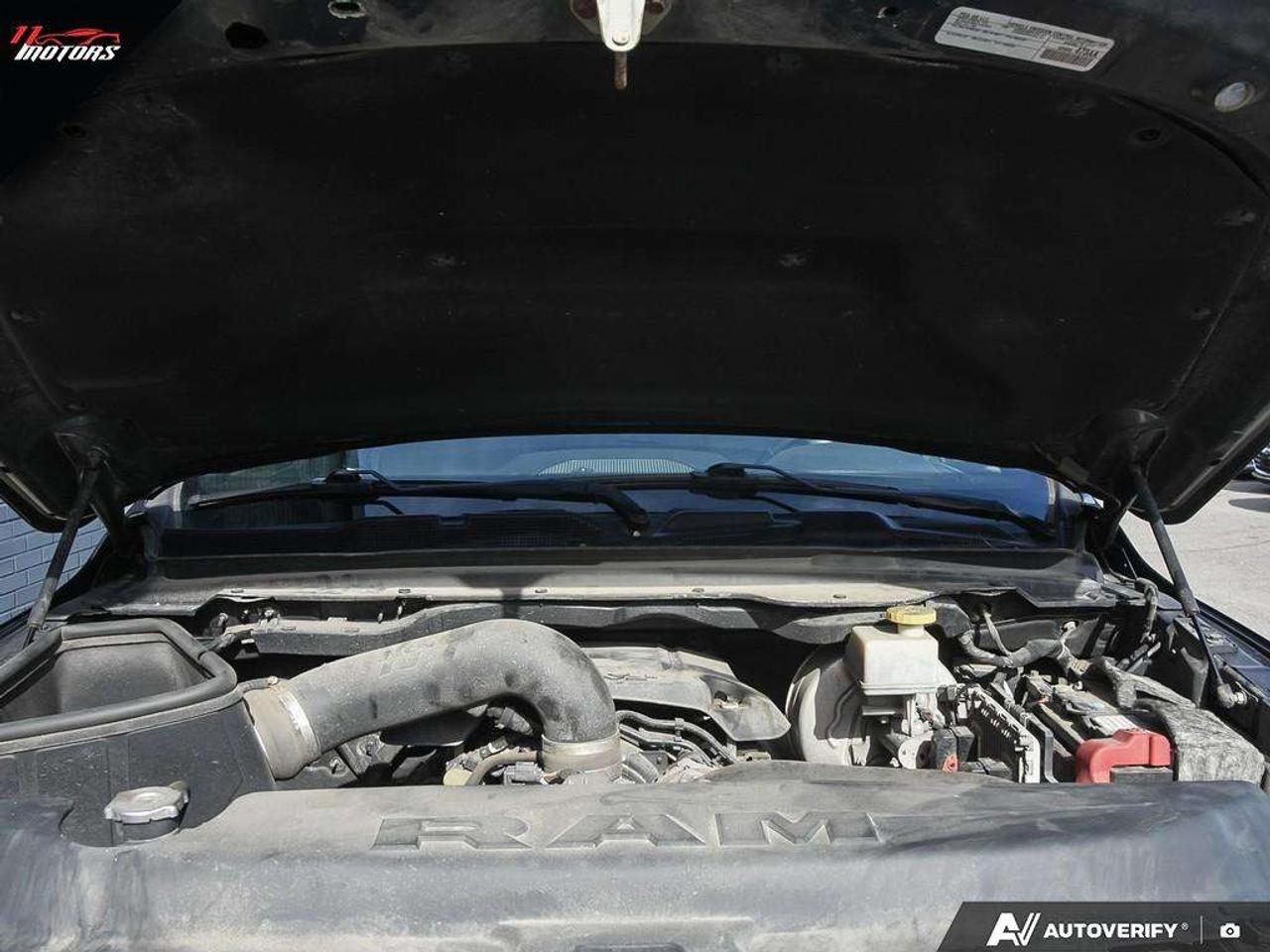 2019 RAM 1500 Sport 4x4 Crew Cab 6'4 Box Photo