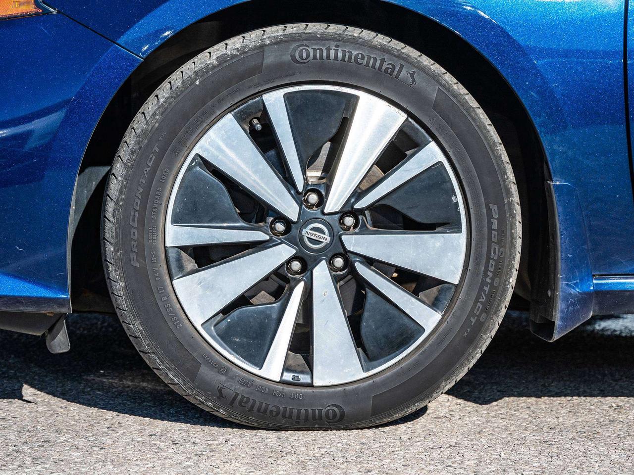 2019 Nissan Altima 205 SV AWD   ROOF   BACK UP CAMERA Photo