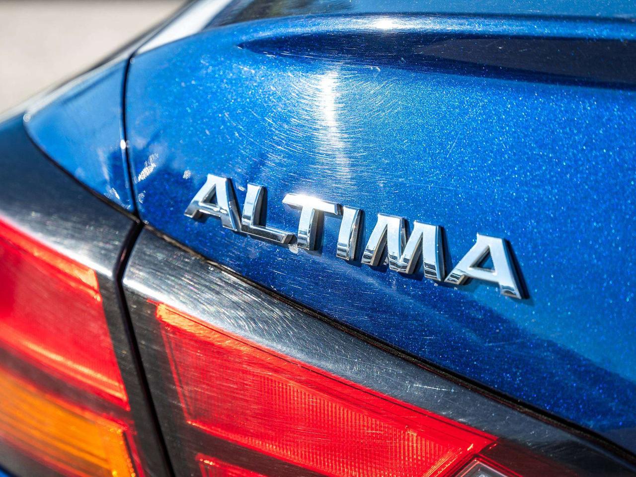2019 Nissan Altima 205 SV AWD   ROOF   BACK UP CAMERA Photo