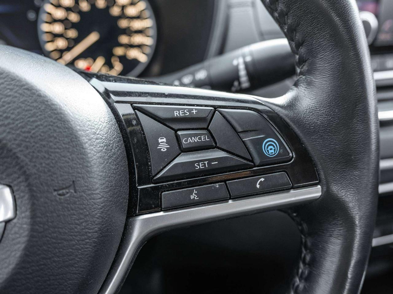 2019 Nissan Altima 205 SV AWD   ROOF   BACK UP CAMERA Photo