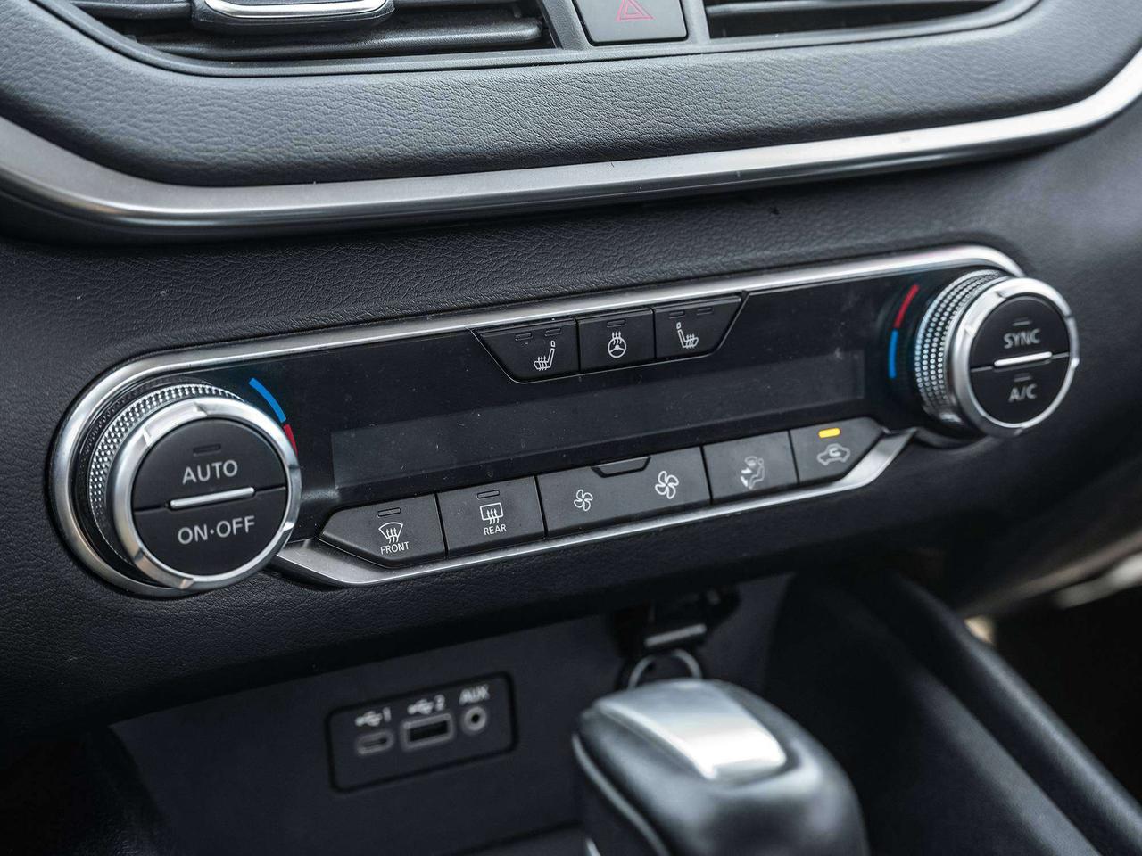 2019 Nissan Altima 205 SV AWD   ROOF   BACK UP CAMERA Photo