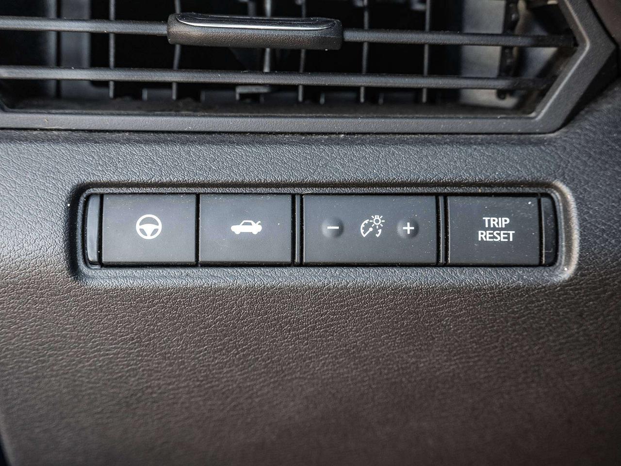 2019 Nissan Altima 205 SV AWD   ROOF   BACK UP CAMERA Photo