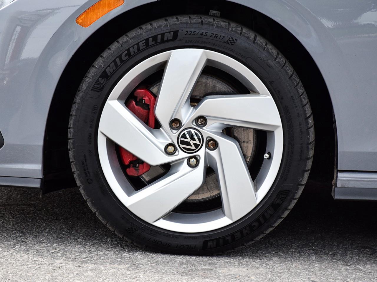 2022 Volkswagen Golf GTI Base (DSG) 4dr Hatchback Photo
