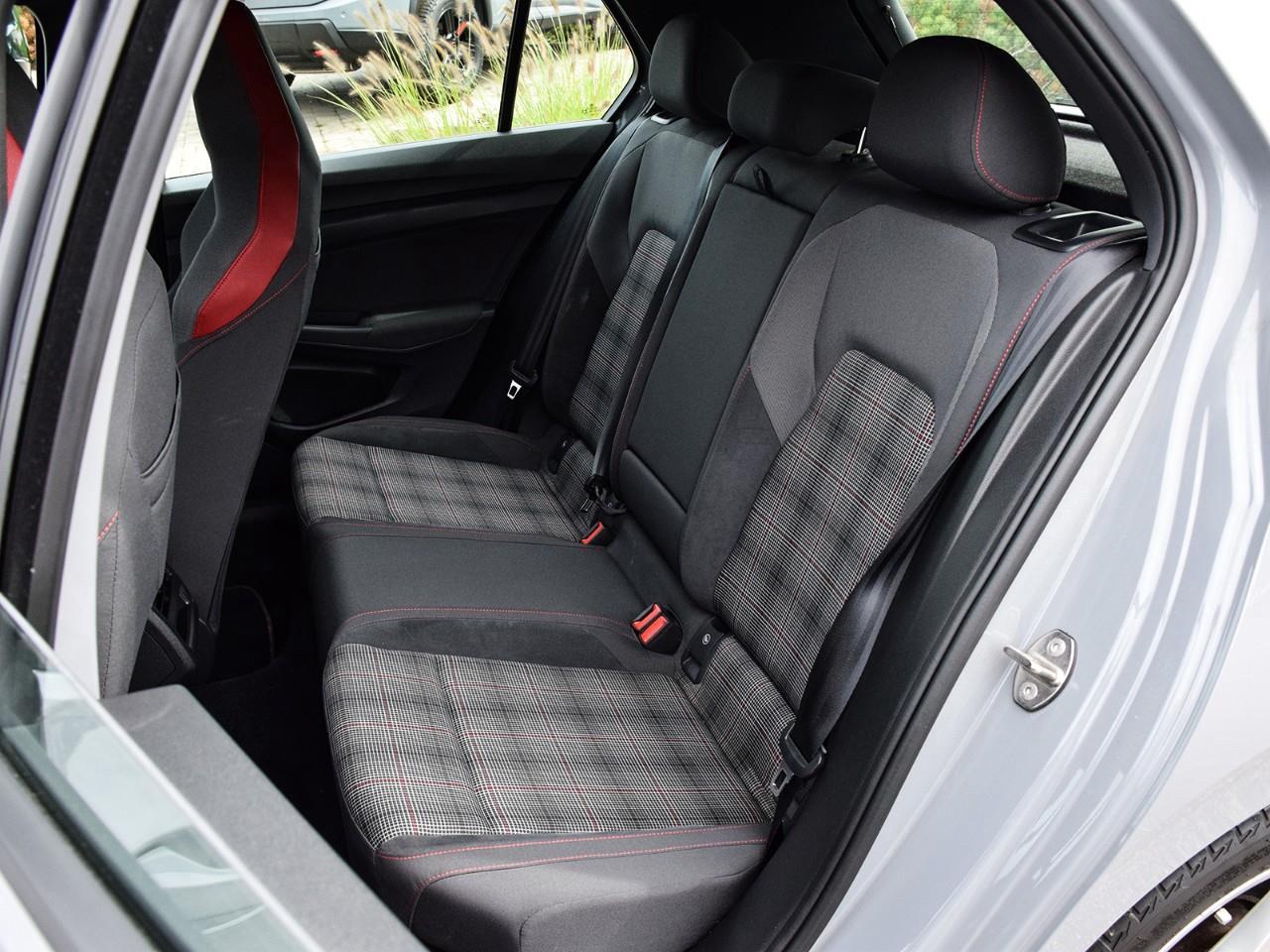 2022 Volkswagen Golf GTI Base (DSG) 4dr Hatchback Photo
