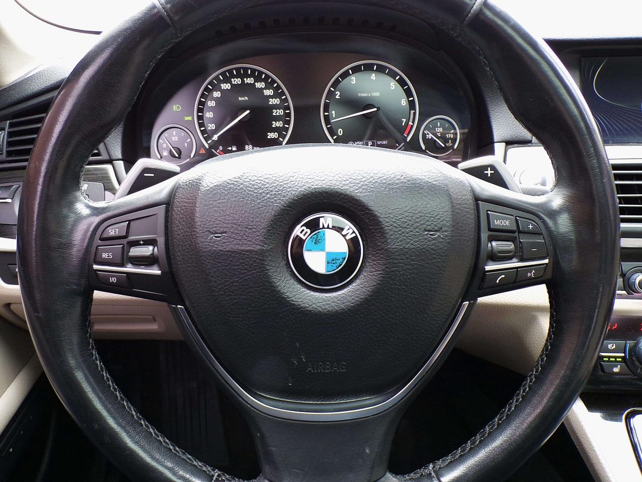 2013 BMW 5 Series X-DRIVE PREMIUM HUD NAVI CAMERA SUNROOF F/R SENSORS Photo