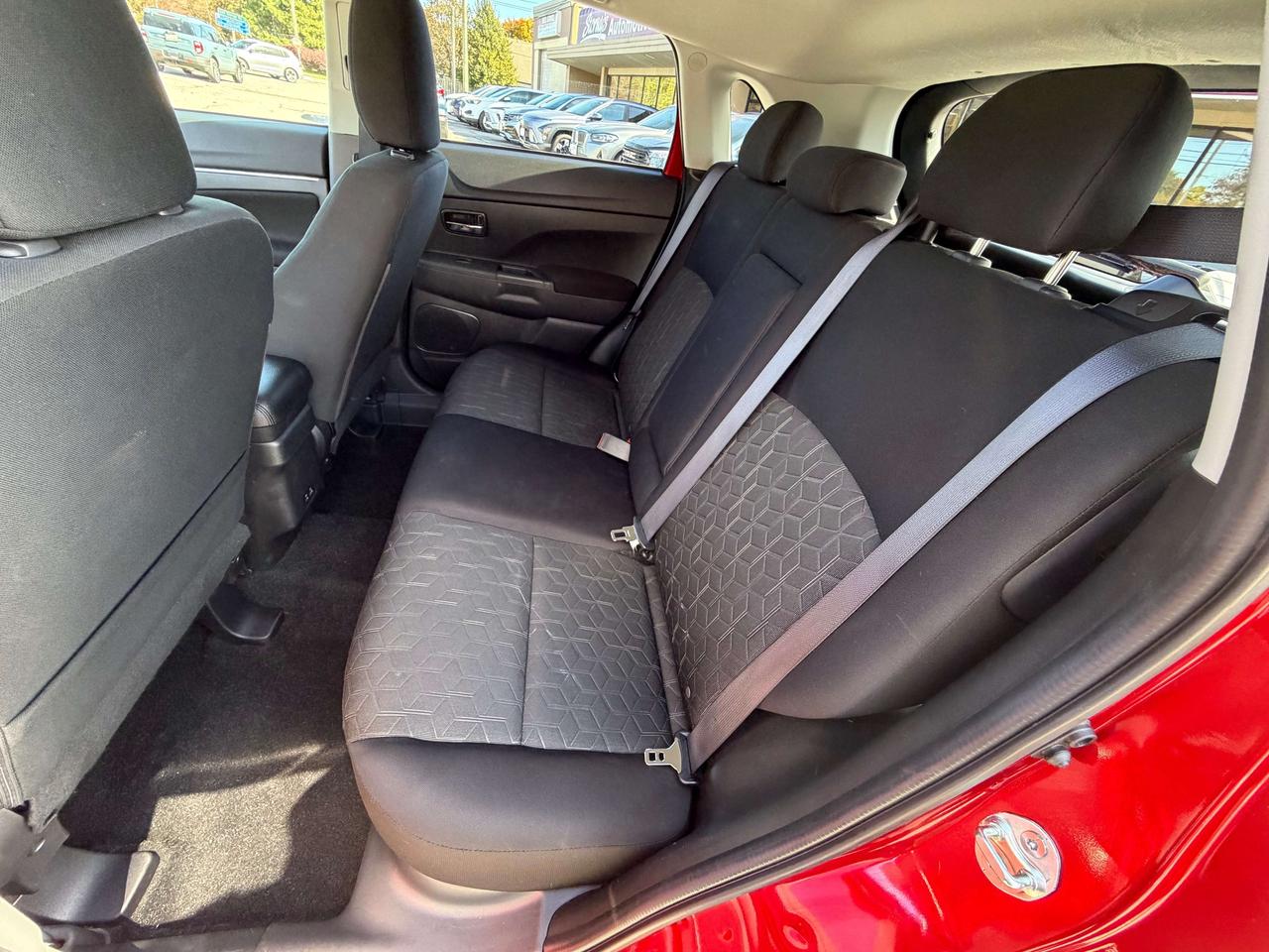 2024 Mitsubishi RVR SE/AWD/HEATED SEATS/BACK UP CAM/CALL PICTON Photo