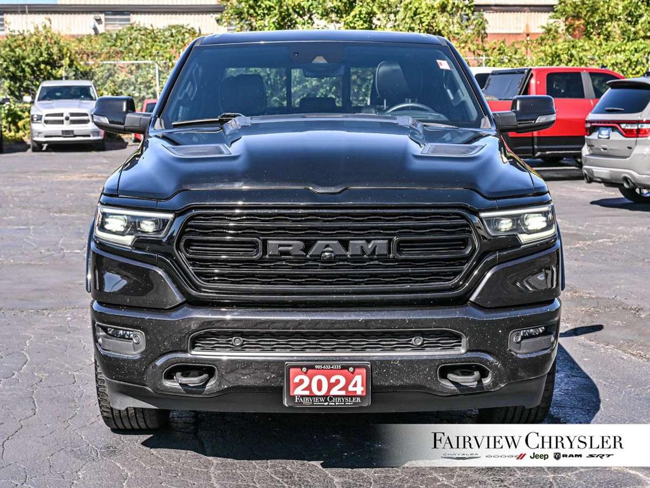 2024 RAM 1500 Limited 4x4 Crew Cab 5'7 Box PANO ROOF   RAM BOX   NIGHT EDITION   19 SPEAKER HARMAN / KARDON   CARPLAY   SPORT HOOD Photo5