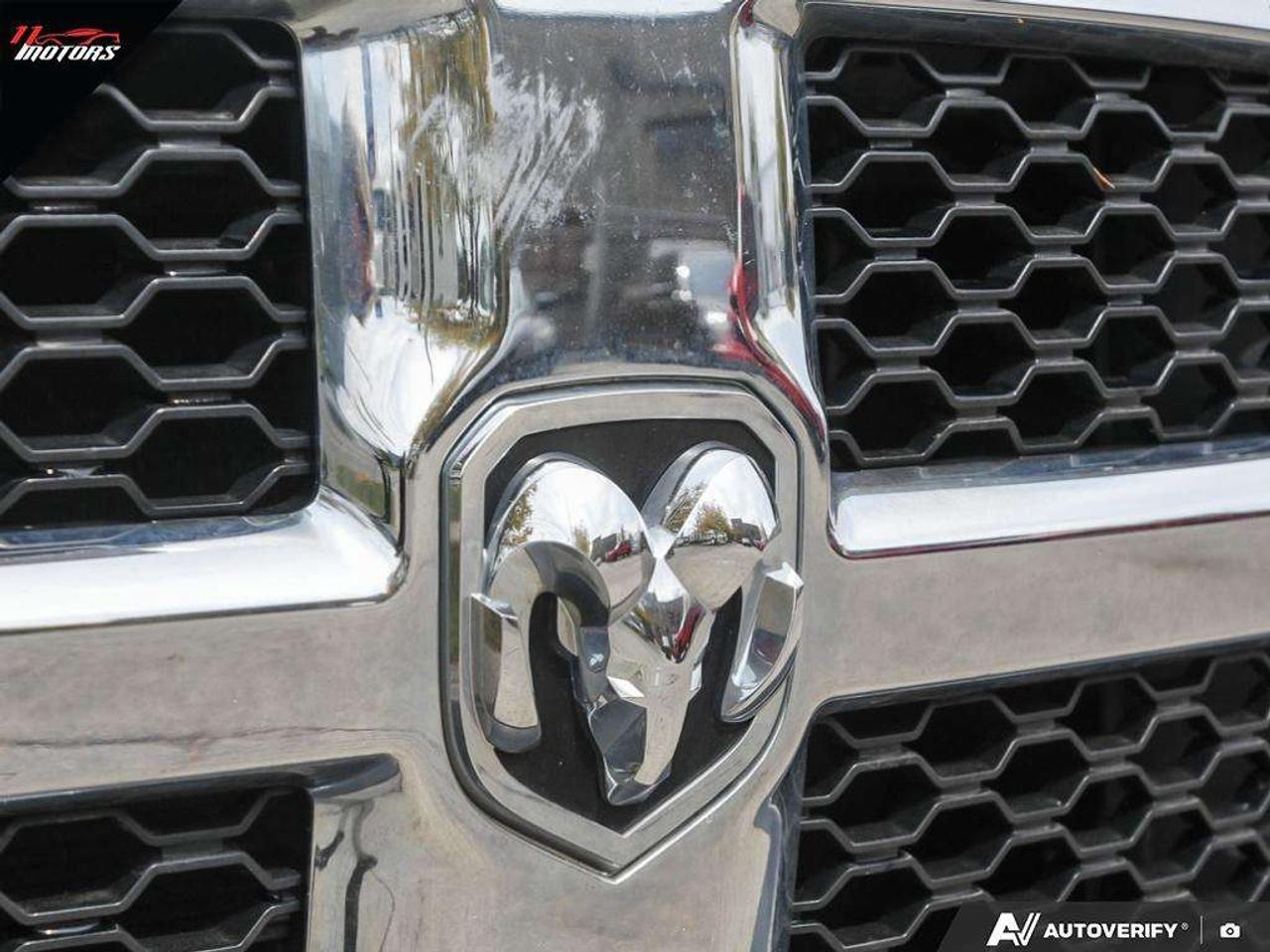 2015 RAM 1500 4WD Crew Cab 140.5 ST   LIFTED   AFTERMARKET WHEELS Photo