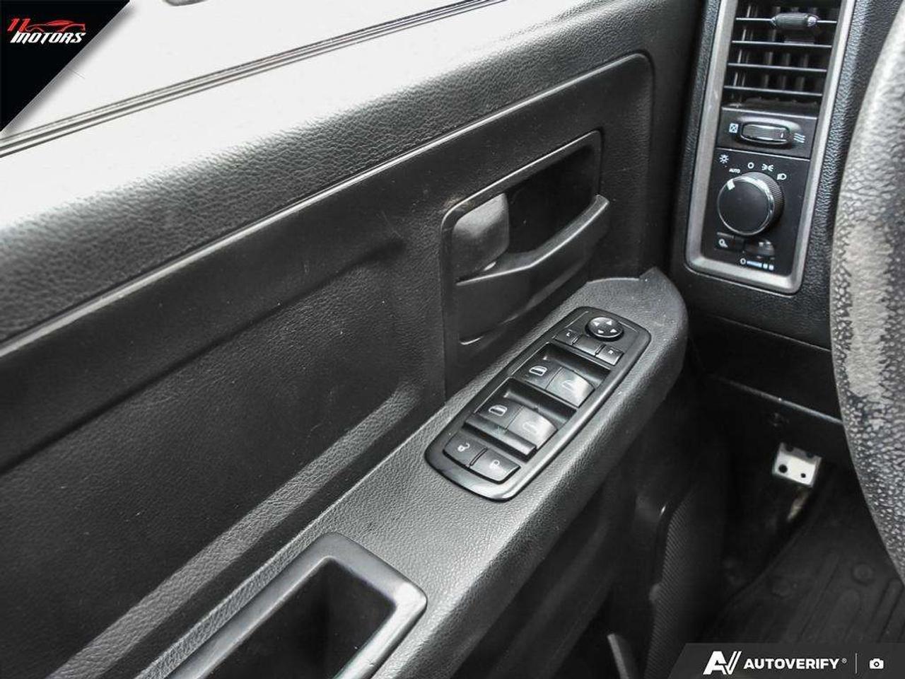 2015 RAM 1500 4WD Crew Cab 140.5 ST   LIFTED   AFTERMARKET WHEELS Photo