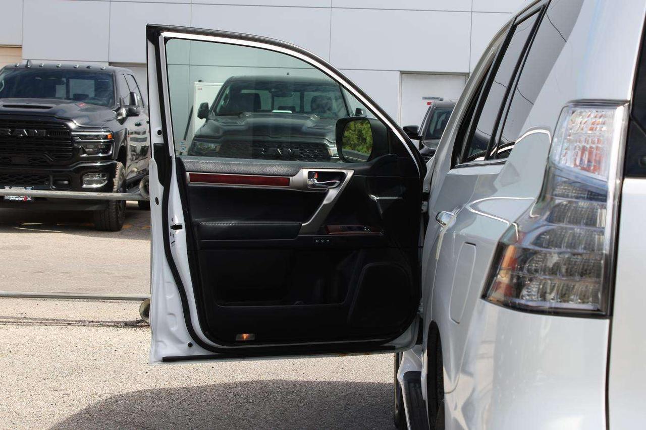 2016 Lexus GX Premium  Gps SideSteps ReverseCamera ParkingSensor Photo