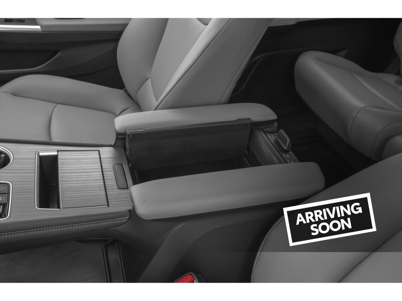 2026 Toyota Sienna XLE 8-Passenger FWD Photo
