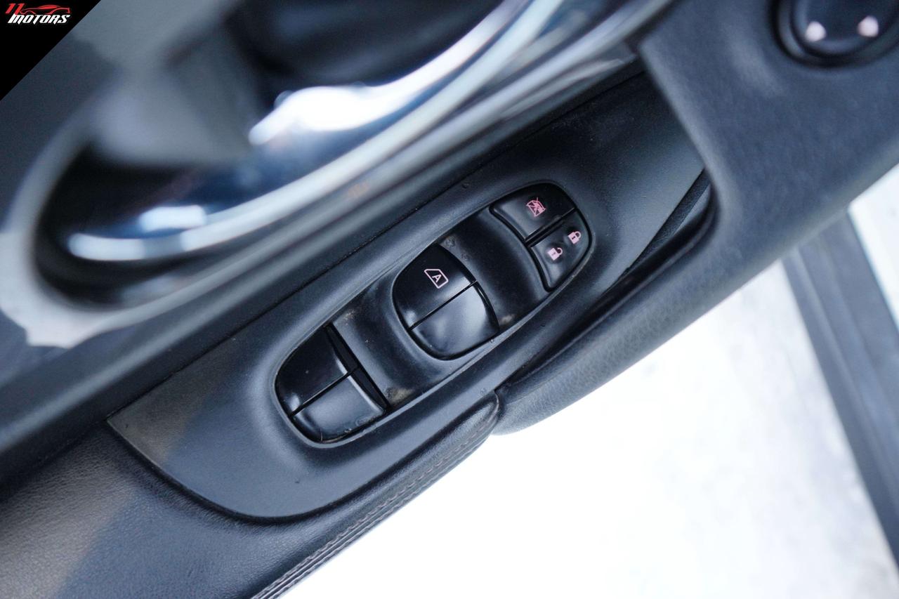 2020 Nissan Rogue AWD S Photo