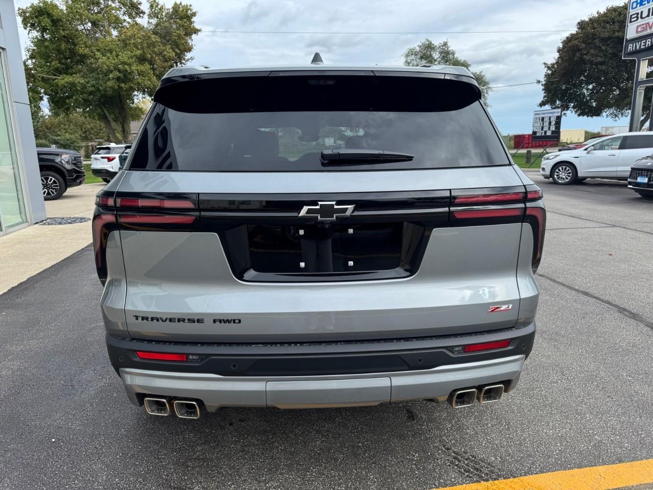 2027 Chevrolet Traverse Z71 4dr All-Wheel Drive Photo
