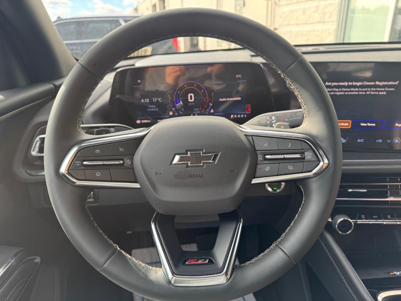 2027 Chevrolet Traverse Z71 4dr All-Wheel Drive Photo