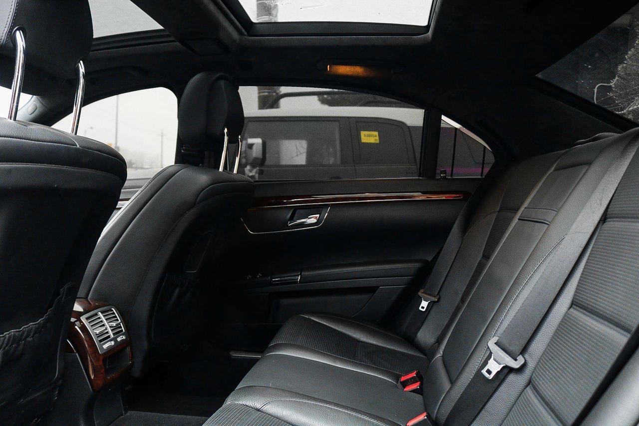 2009 Mercedes-Benz S-Class 4dr Sdn 6.2L V8 AMG RWD PERFORMANCE PACKAGE   LOADED   NO ACCIDENTS Photo