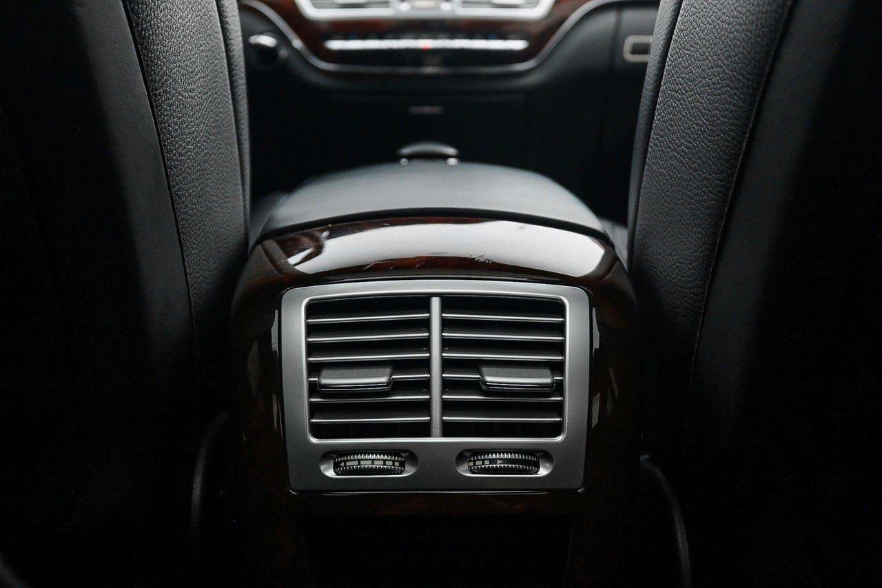 2009 Mercedes-Benz S-Class 4dr Sdn 6.2L V8 AMG RWD PERFORMANCE PACKAGE   LOADED   NO ACCIDENTS Photo