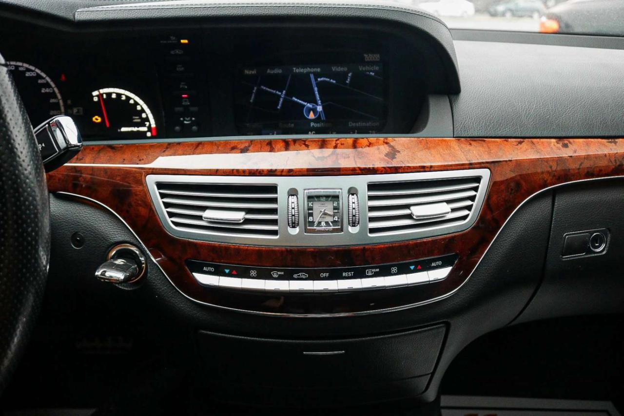 2009 Mercedes-Benz S-Class 4dr Sdn 6.2L V8 AMG RWD PERFORMANCE PACKAGE   LOADED   NO ACCIDENTS Photo