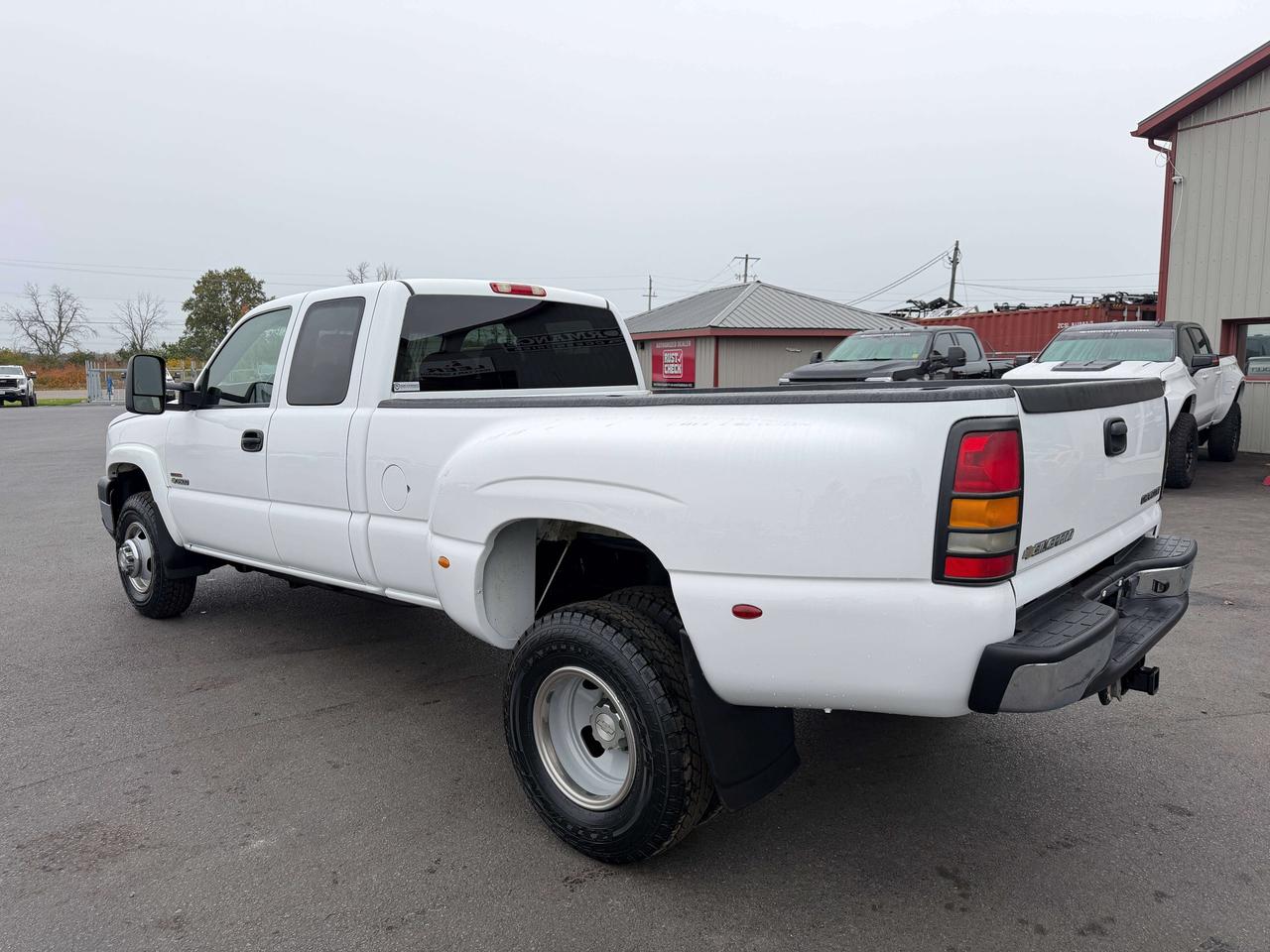 2005 Chevrolet Silverado 3500 LS Photo