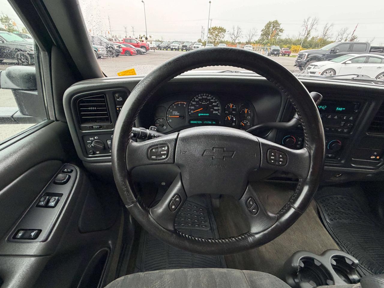 2005 Chevrolet Silverado 3500 LS Photo