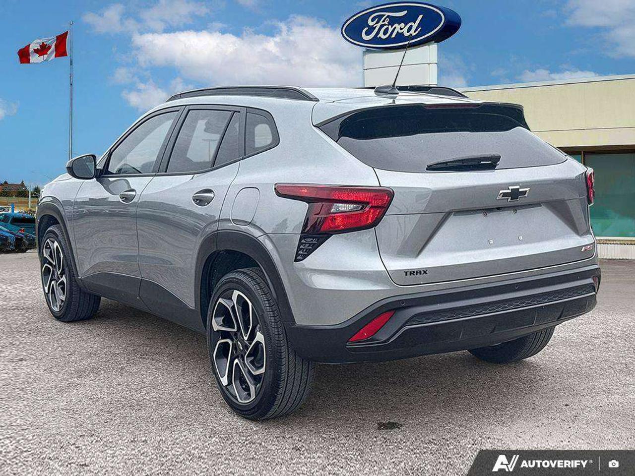 2025 Chevrolet Trax 2RS   SUNROOF   LTHR   ADAPTIVE CRUISE Photo