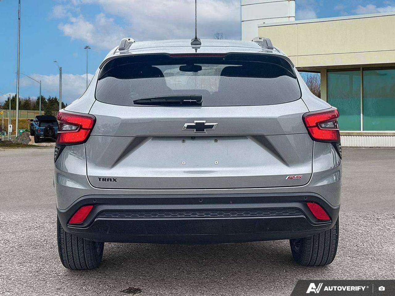 2025 Chevrolet Trax 2RS   SUNROOF   LTHR   ADAPTIVE CRUISE Photo