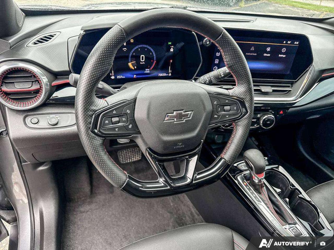 2025 Chevrolet Trax 2RS   SUNROOF   LTHR   ADAPTIVE CRUISE Photo