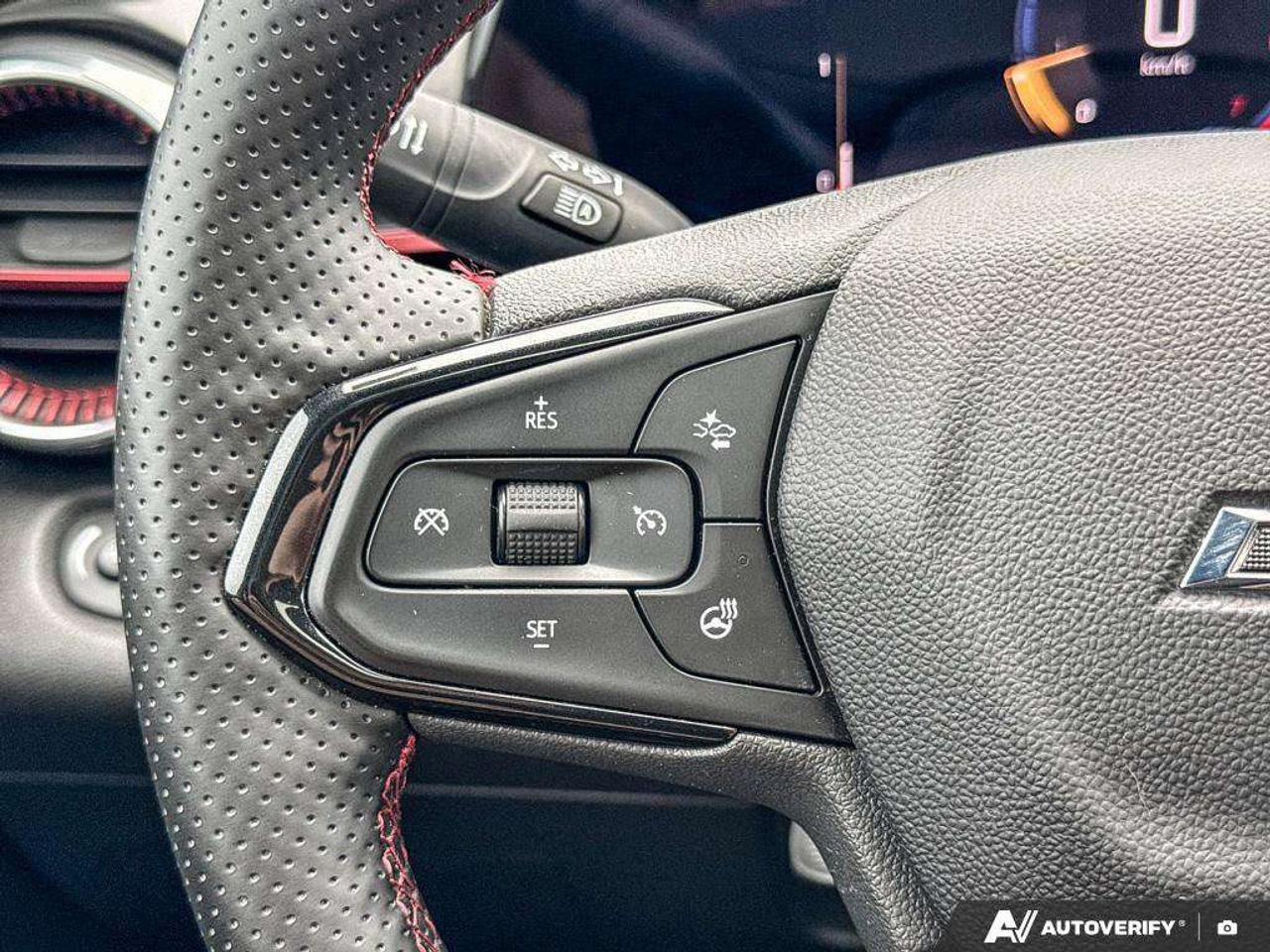 2025 Chevrolet Trax 2RS   SUNROOF   LTHR   ADAPTIVE CRUISE Photo