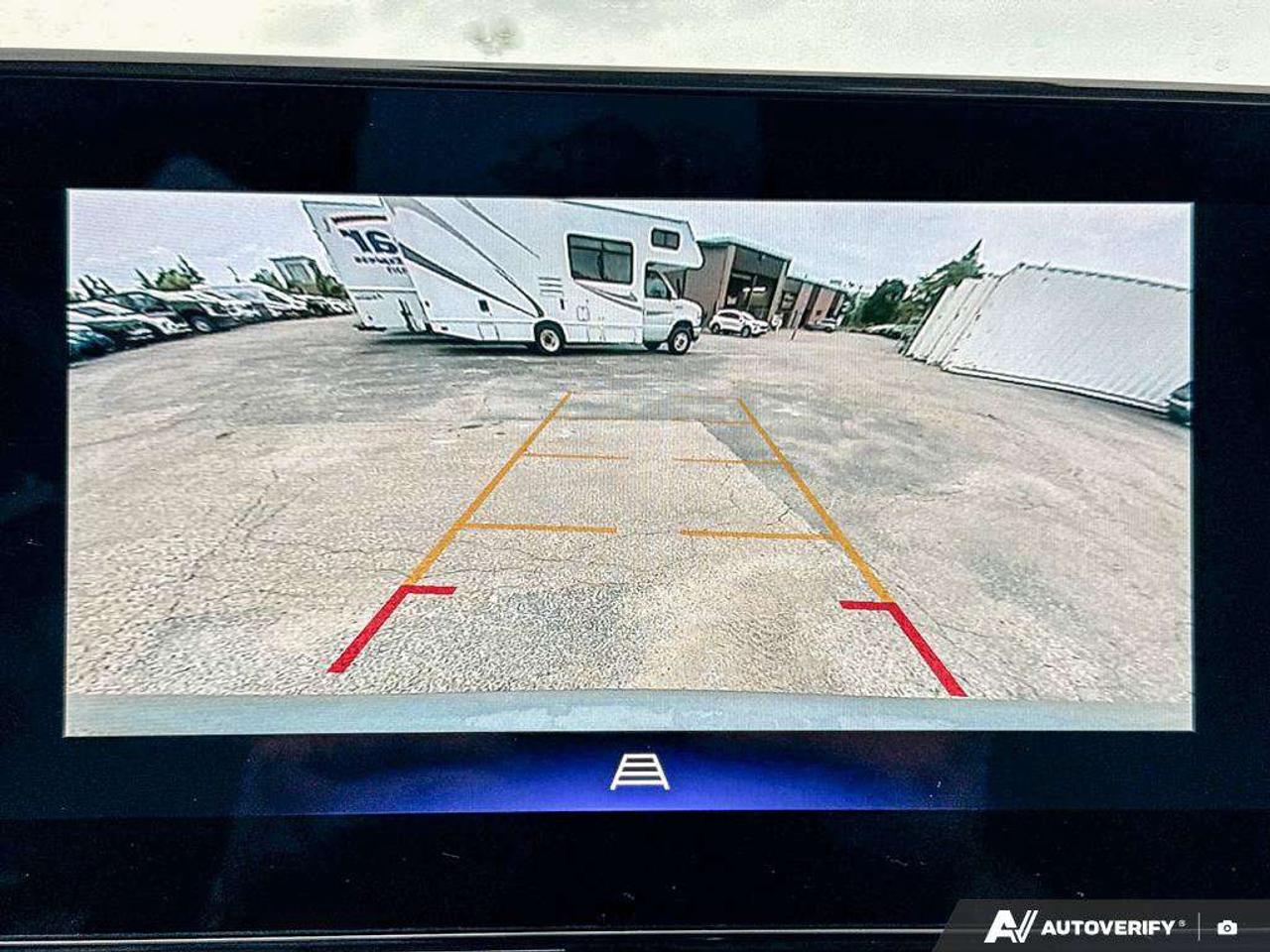 2025 Chevrolet Trax 2RS   SUNROOF   LTHR   ADAPTIVE CRUISE Photo