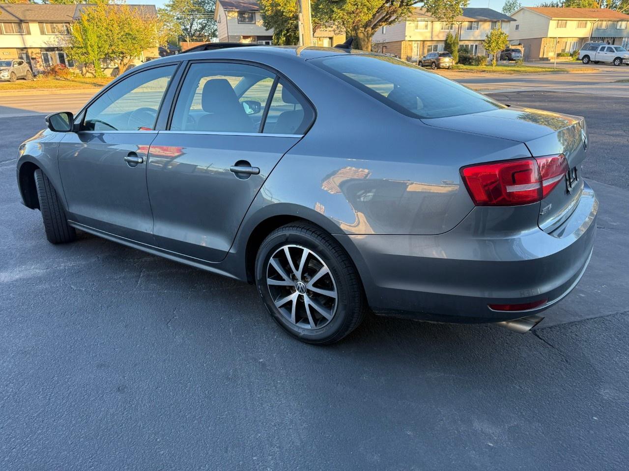 2015 Volkswagen Jetta Sedan 4dr 1.8 TSI Auto Comfortline Photo4