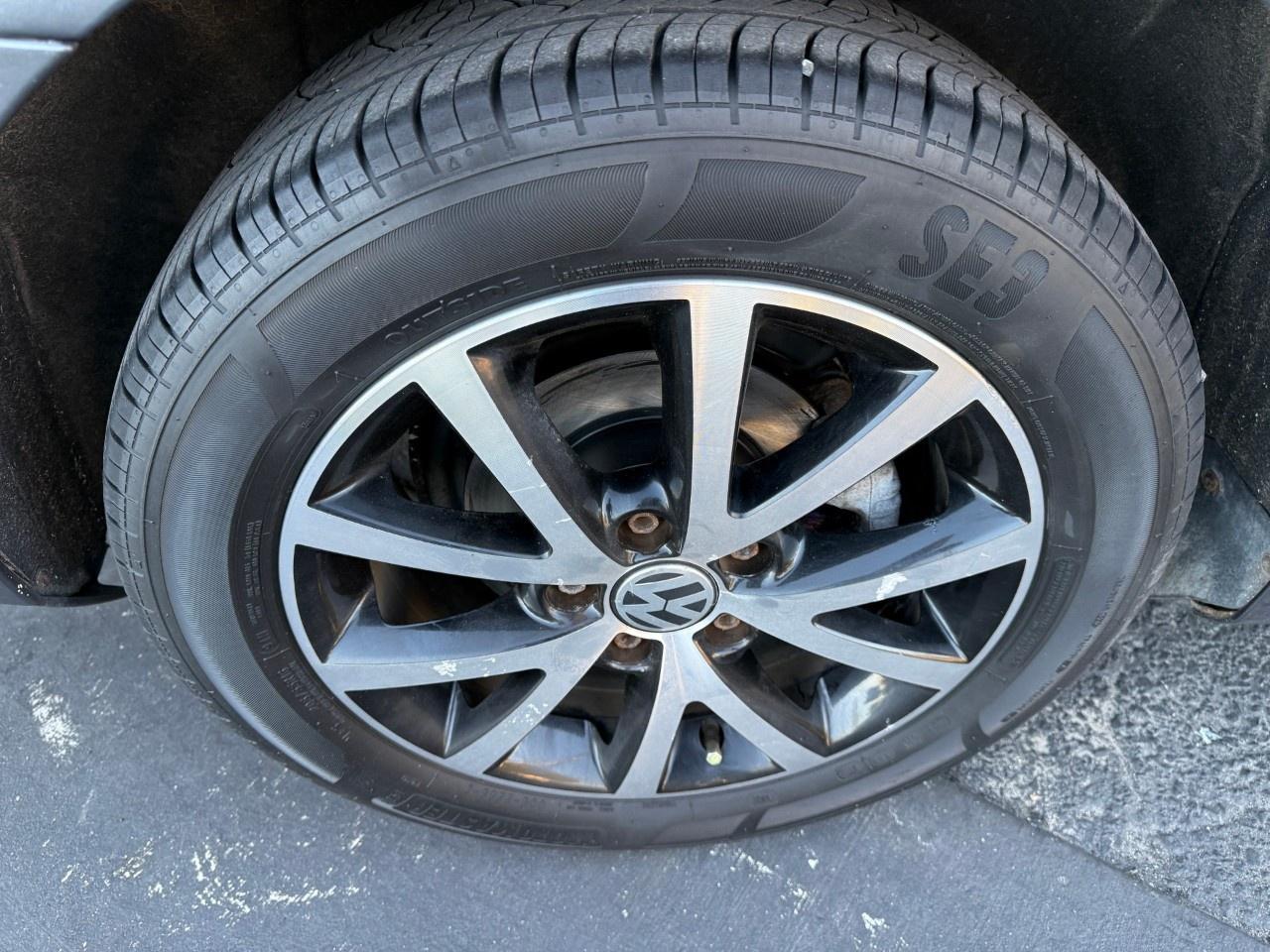 2015 Volkswagen Jetta Sedan 4dr 1.8 TSI Auto Comfortline Photo