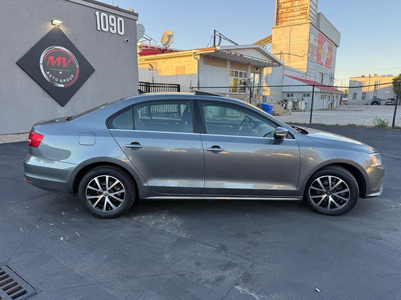 2015 Volkswagen Jetta Sedan 4dr 1.8 TSI Auto Comfortline Photo