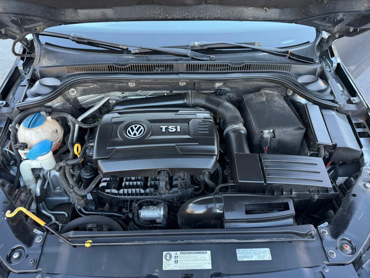 2015 Volkswagen Jetta Sedan 4dr 1.8 TSI Auto Comfortline Photo