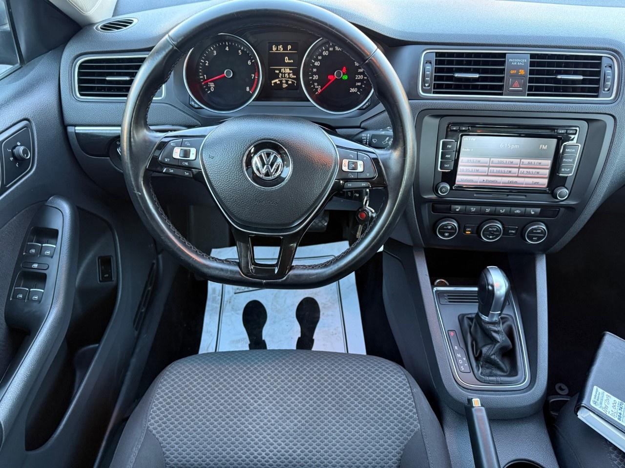2015 Volkswagen Jetta Sedan 4dr 1.8 TSI Auto Comfortline Photo