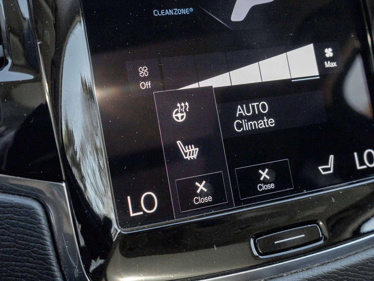 2020 Volvo XC90 MOMENTUM PLUS^Trade In^One Owner^6 Seater Photo
