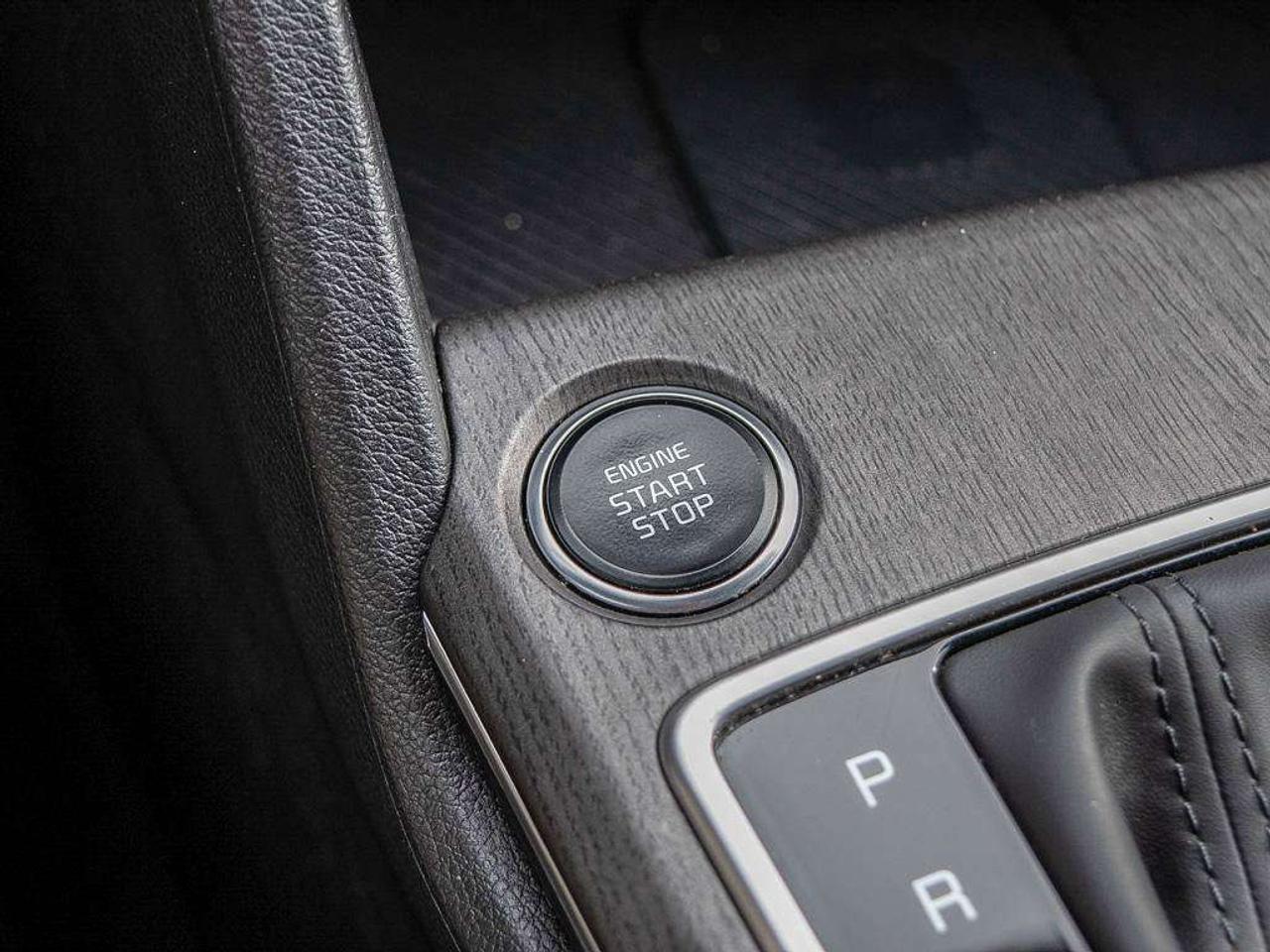 2026 Kia Sportage X-Line   AWD   Heated Seats   Apple CarPlay   Backup Camera Photo
