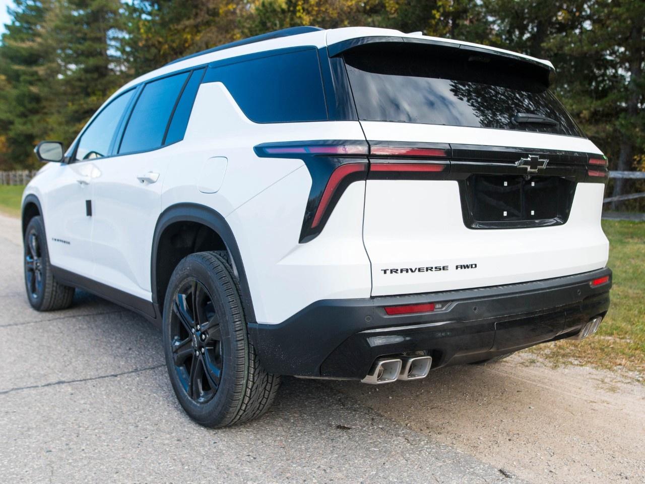 2027 Chevrolet Traverse AWD 4dr LT Photo