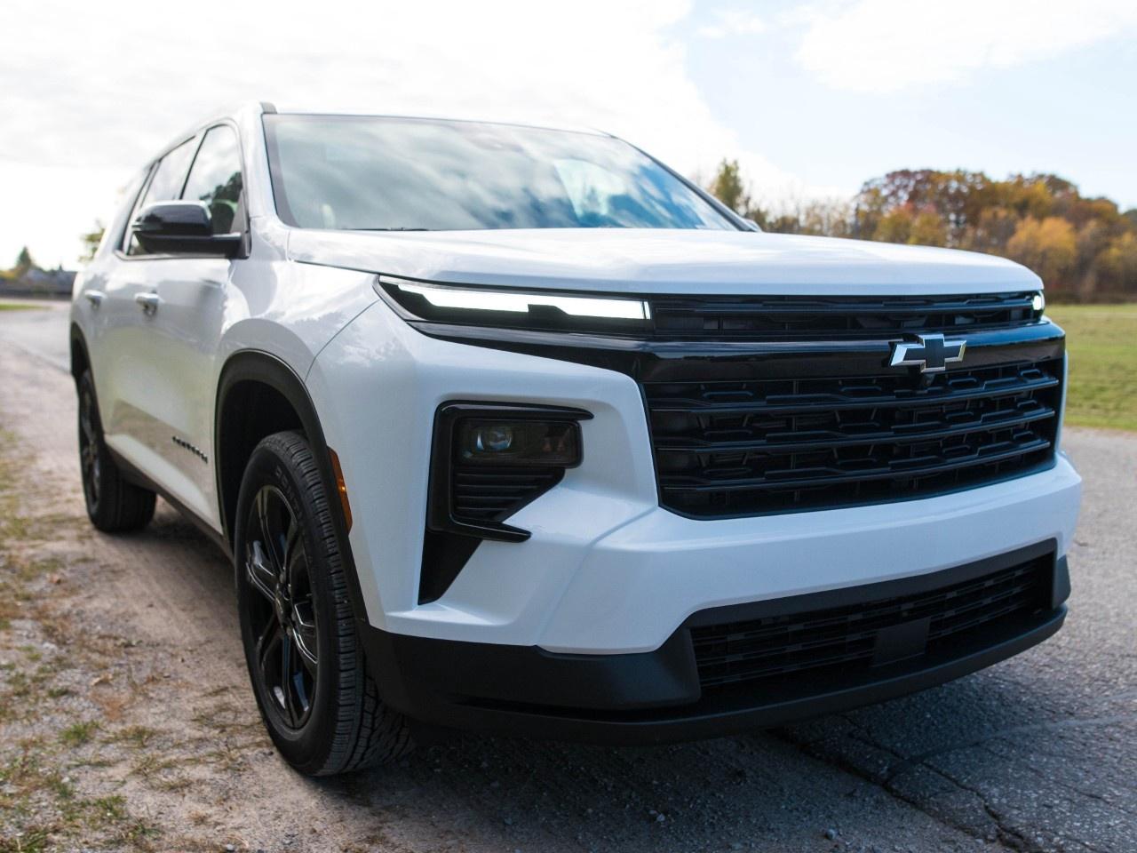 2027 Chevrolet Traverse AWD 4dr LT Photo