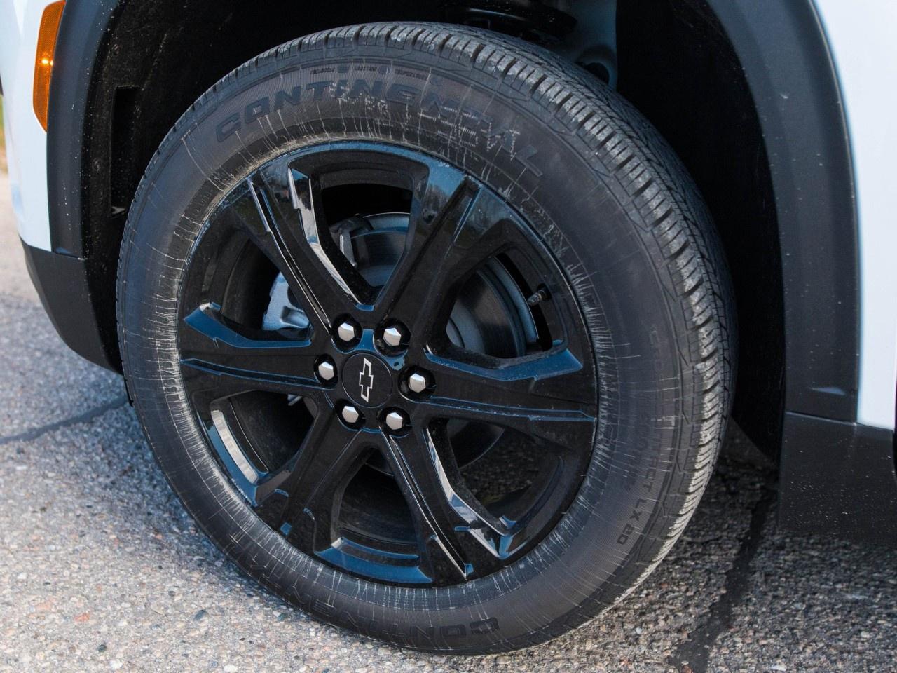 2027 Chevrolet Traverse AWD 4dr LT Photo