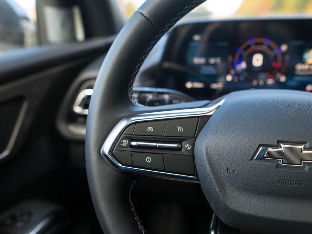 2027 Chevrolet Traverse AWD 4dr LT Photo
