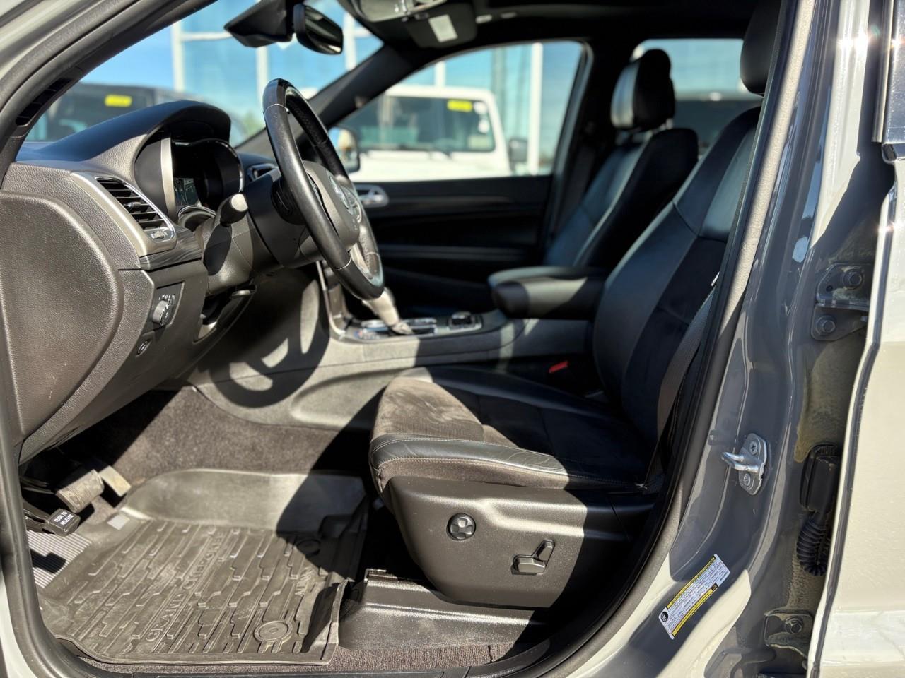 2021 Jeep Grand Cherokee Laredo 4dr 4x4 Photo