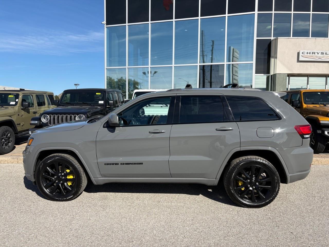2021 Jeep Grand Cherokee Laredo 4dr 4x4 Photo5