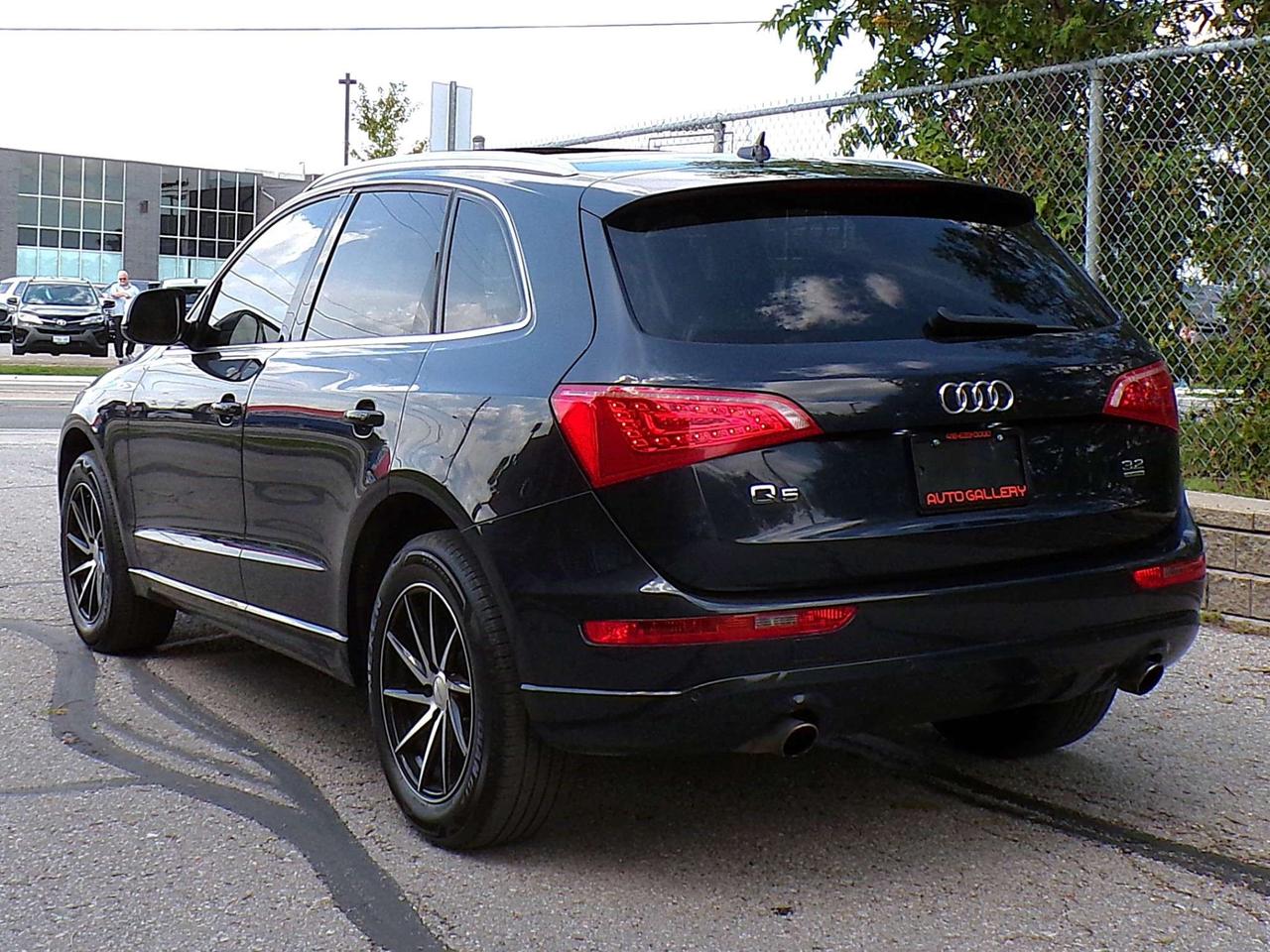 2012 Audi Q5 3.2L FSI QUATTRO TECHNIK/PREMIUM+ CAMERA NAVI PANO ROOF Photo
