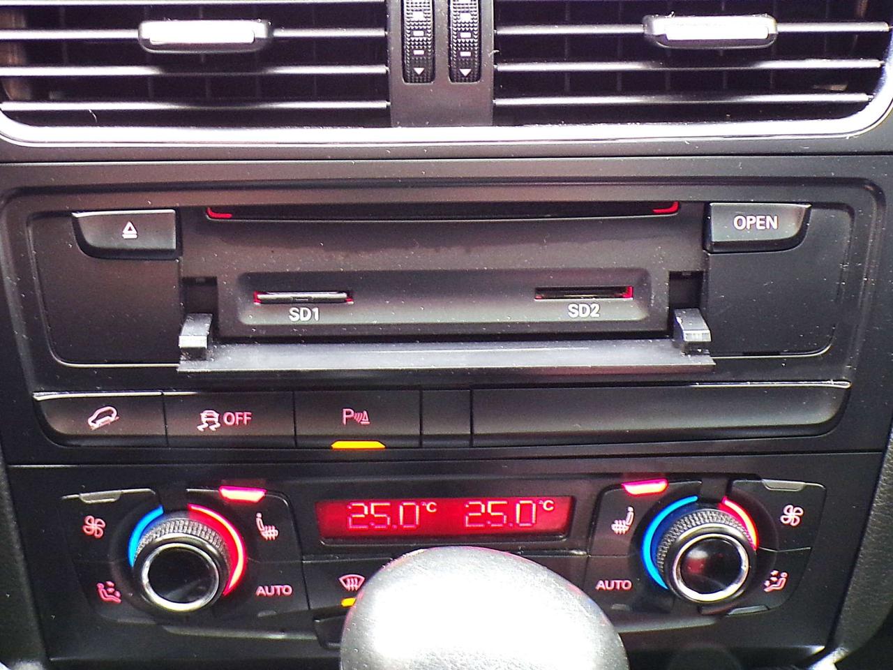 2012 Audi Q5 3.2L FSI QUATTRO TECHNIK/PREMIUM+ CAMERA NAVI PANO ROOF Photo
