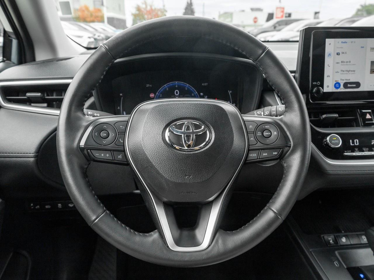 2026 Toyota Corolla Cross LE AWD Photo