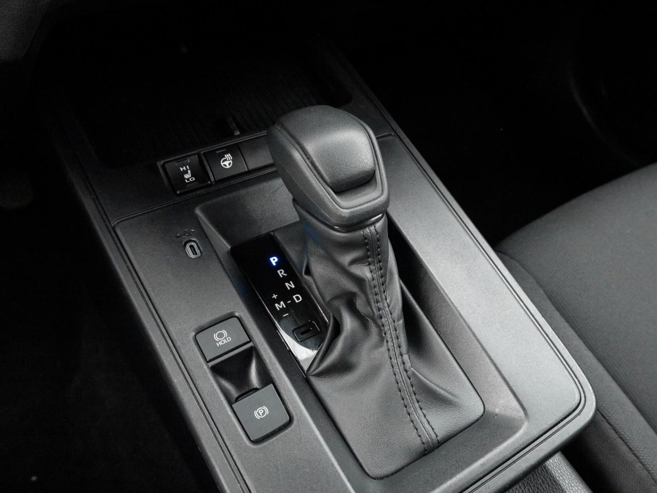 2026 Toyota Corolla Cross LE AWD Photo