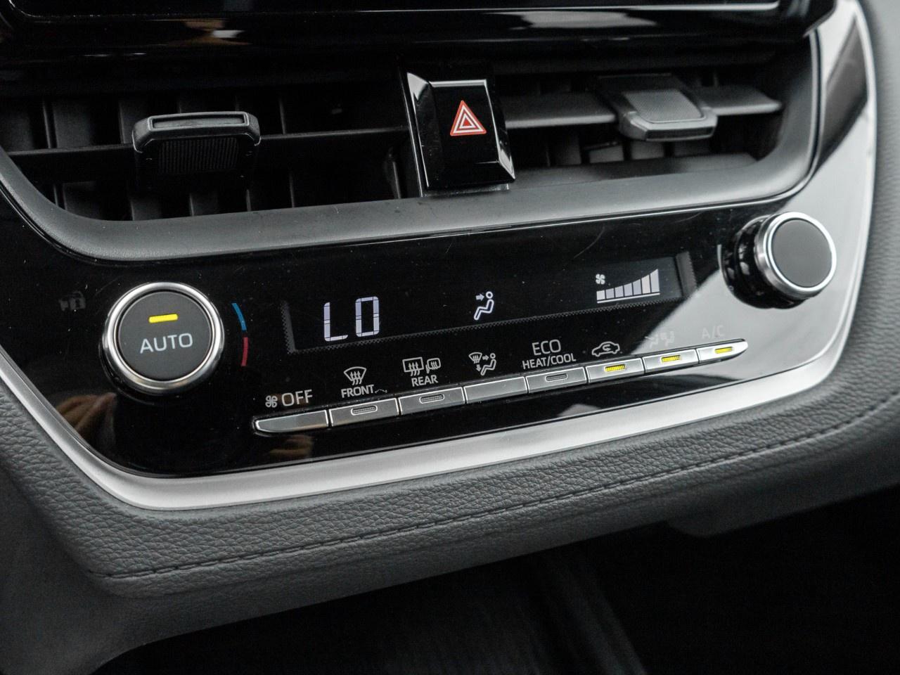 2026 Toyota Corolla Cross LE AWD Photo
