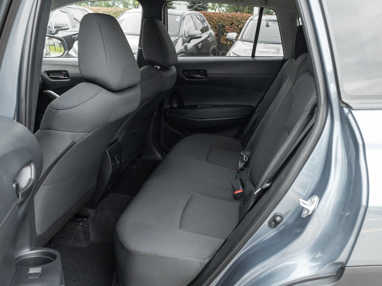 2026 Toyota Corolla Cross LE AWD Photo
