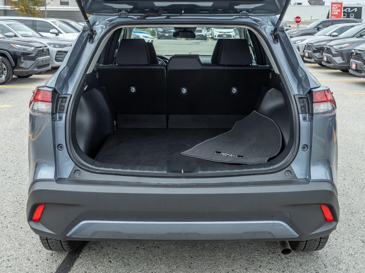 2026 Toyota Corolla Cross LE AWD Photo