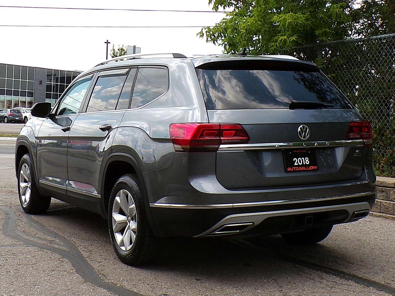 2018 Volkswagen Atlas HIGHLINE FSI 4MOTION BSM RTA NAVI PANO ROOF APPLE CARPLAY Photo